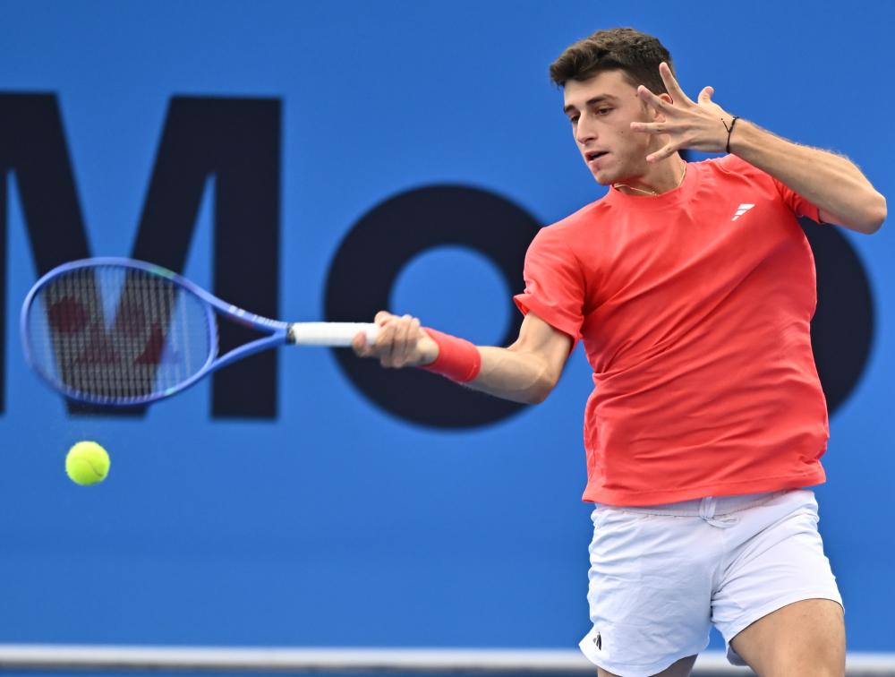 八村塁：我是用两年前湖人赢得首届NBA杯的奖金买的车