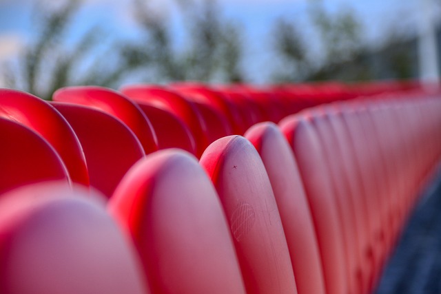 尼克斯在替 尼克斯在替