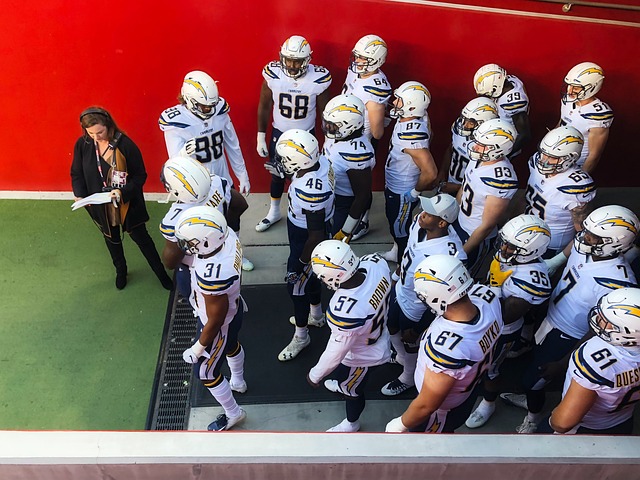 露出了一些 露出了一些